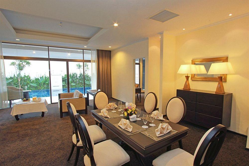 Harmoni One Convention Hotel And Service Apartments Batam Extérieur photo