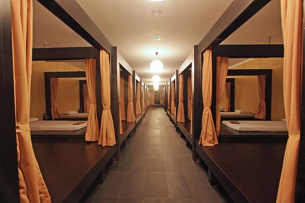 Harmoni One Convention Hotel And Service Apartments Batam Extérieur photo