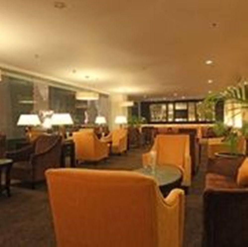 Harmoni One Convention Hotel And Service Apartments Batam Extérieur photo